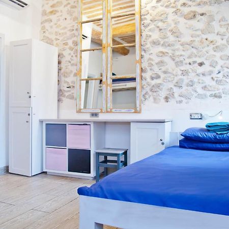Oasis Hostel Antibes Ngoại thất bức ảnh